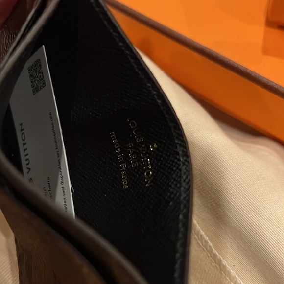 louis vuitton card case - Picture 8 of 9